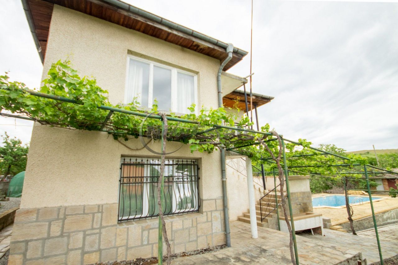 House in Rudnik, Bulgaria, 117 sq.m - picture 1