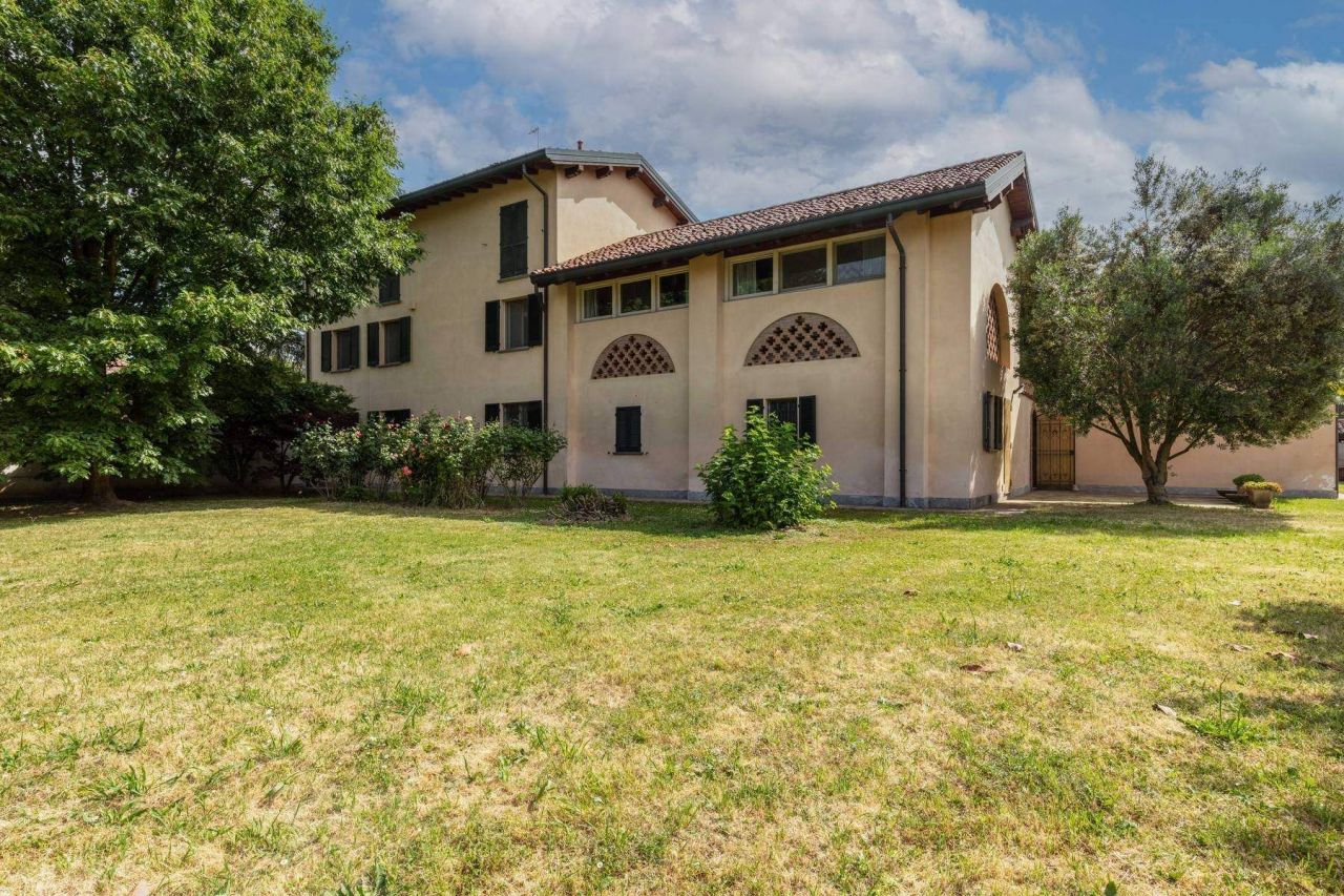 Casa en Lodi, Italia, 570 m2 - imagen 1