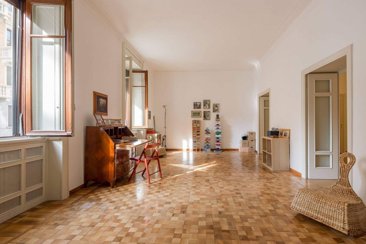 Apartamento en Milán, Italia, 190 m2 - imagen 1