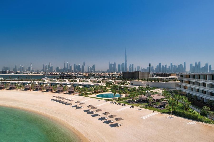 Land in Dubai, UAE, 1 623 sq.m - picture 1