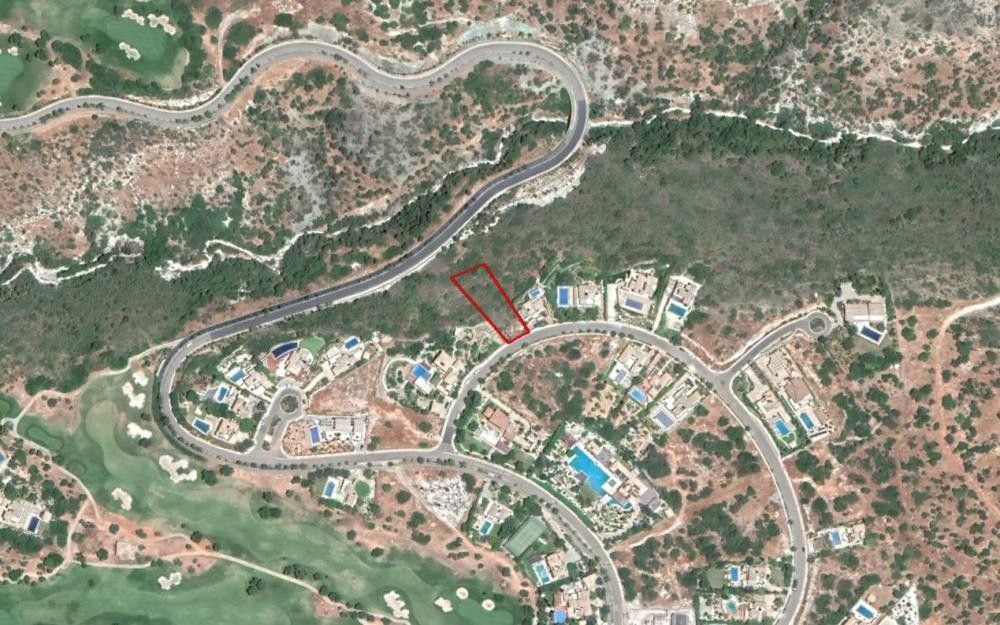 Land in Paphos, Cyprus, 1 460 sq.m - picture 1