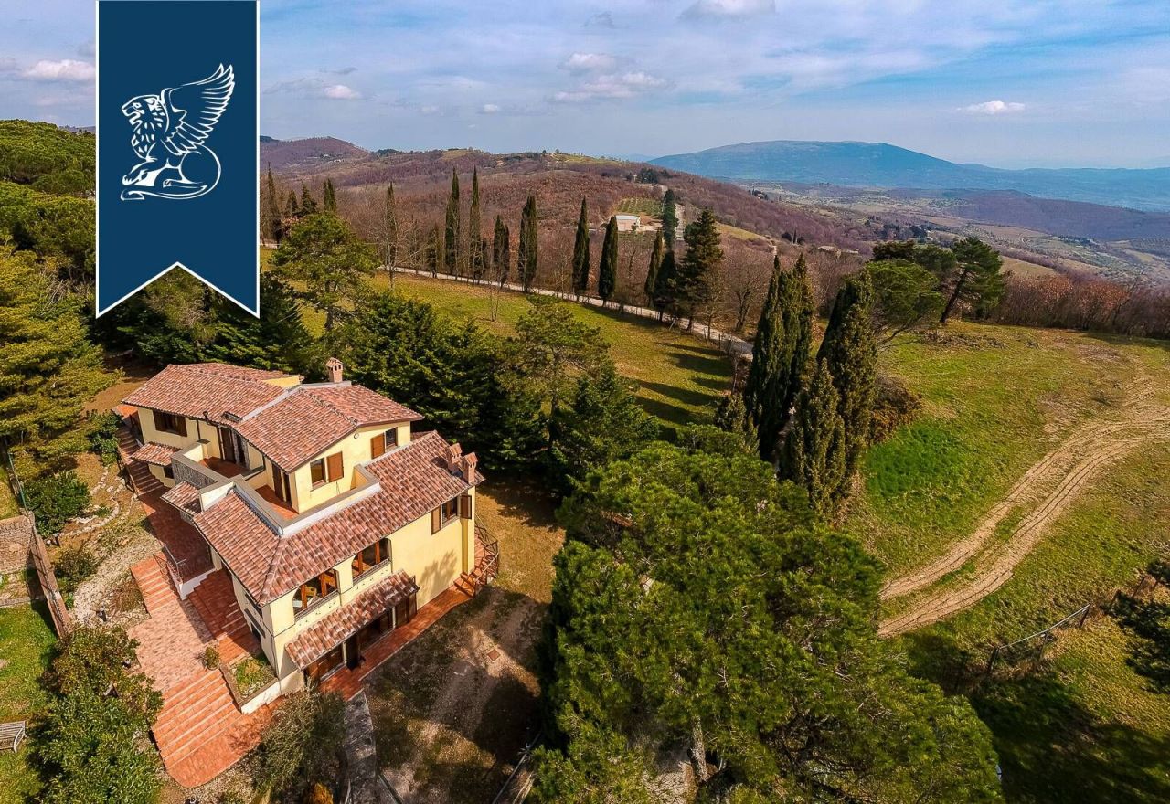 Villa en Passignano sul Trasimeno, Italia, 340 m2 - imagen 1