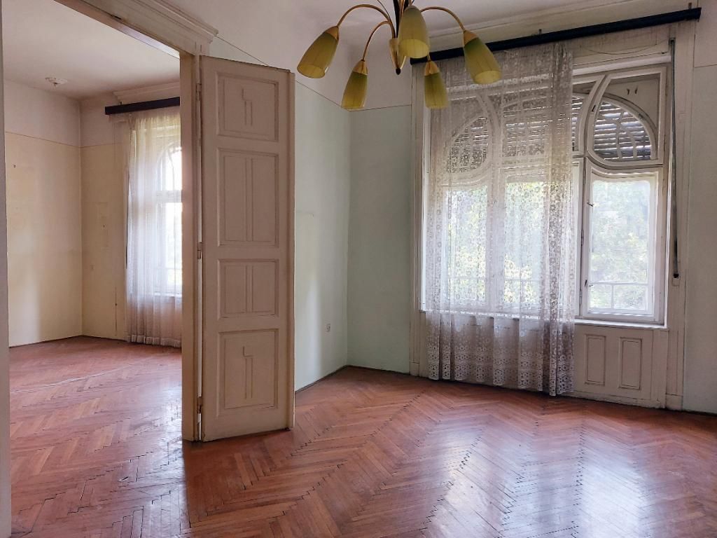 Flat in Budapest, Hungary, 88 sq.m - picture 1
