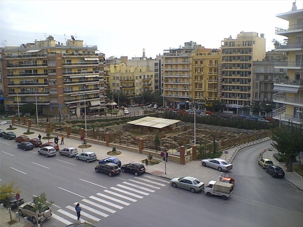 Commercial property in Thessaloniki, Greece, 78 sq.m - picture 1