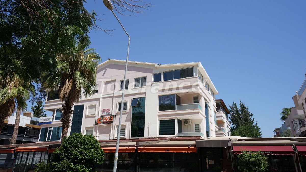 Commercial property in Lara, Turkey, 350 sq.m - picture 1