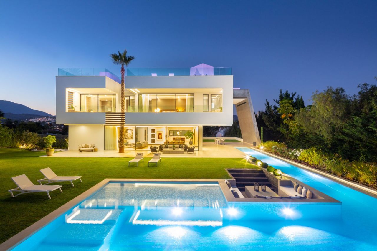 Villa in Marbella, Spanien, 685 m2 - Foto 1