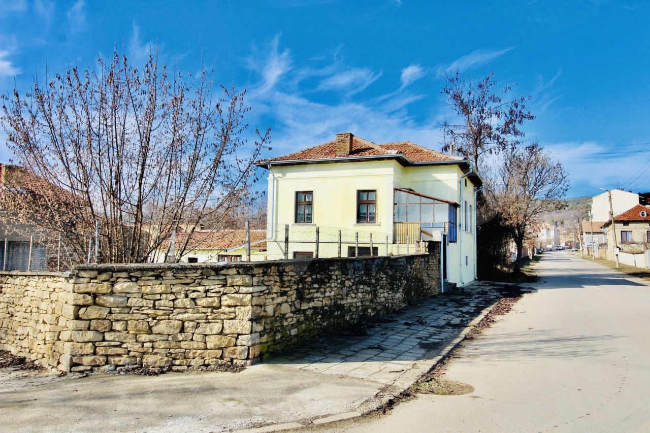 House Suhindol, Bulgaria, 120 sq.m - picture 1