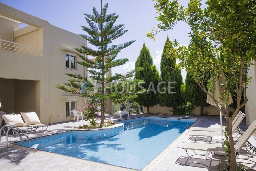 Commercial property in Chania, Greece, 400 sq.m - picture 1
