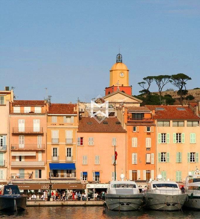 Hotel in Saint-Tropez, France, 670 sq.m - picture 1