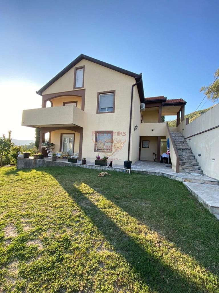 Haus in Herceg-Novi, Montenegro, 110 m2 - Foto 1