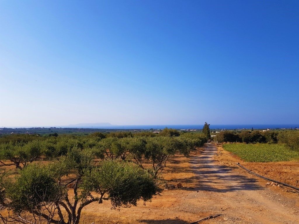Land in Analipsi, Greece, 760 sq.m - picture 1