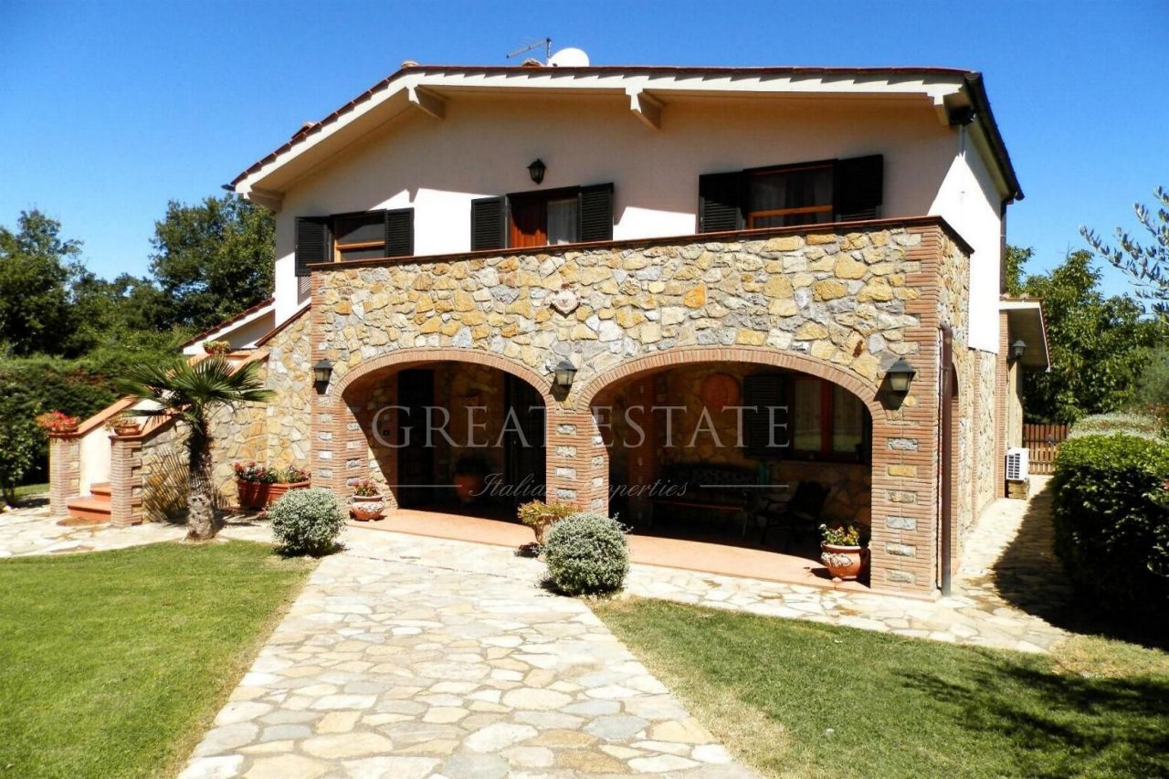 House in Piegaro, Italy, 170 sq.m - picture 1