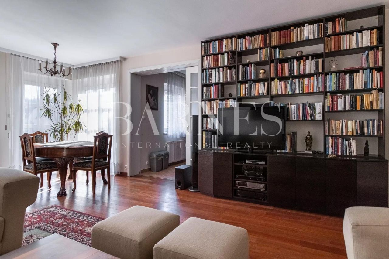 Flat in Budapest, Hungary, 105 sq.m - picture 1