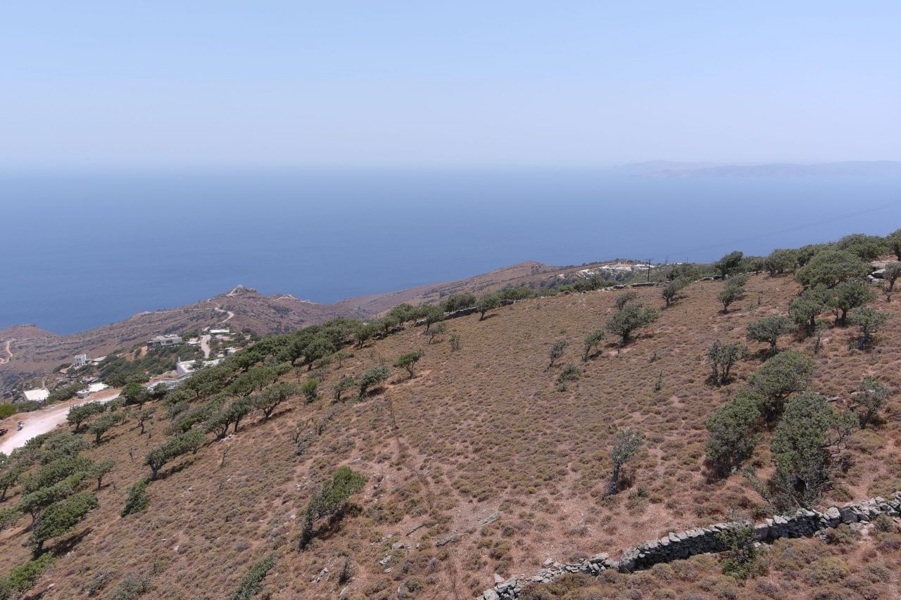 Land on Kea, Greece, 4 080 sq.m - picture 1