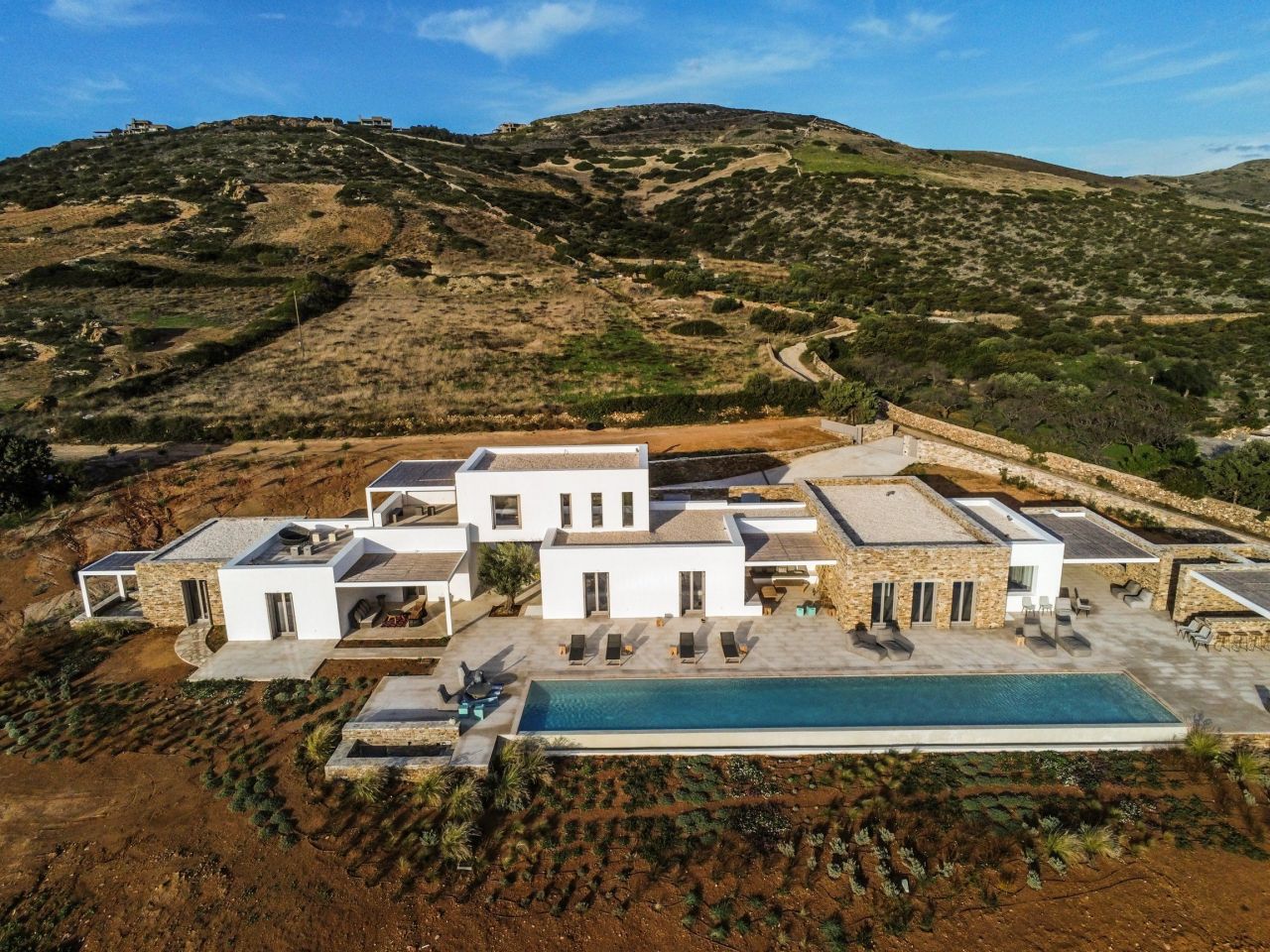 House on Antiparos, Greece, 300 sq.m - picture 1