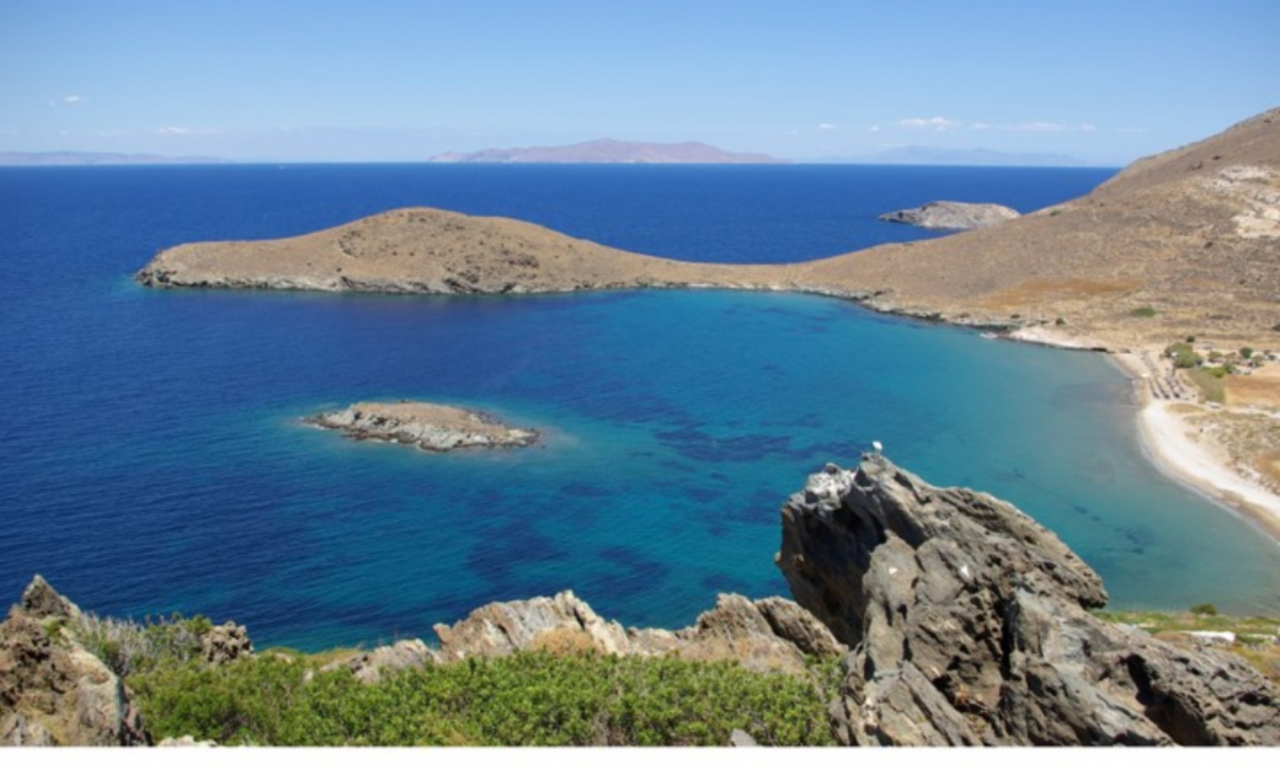 Land on Syros, Greece, 49 909 sq.m - picture 1