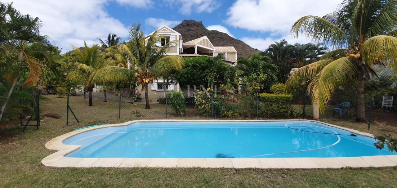 House in Tamarin, Mauritius, 473 sq.m - picture 1