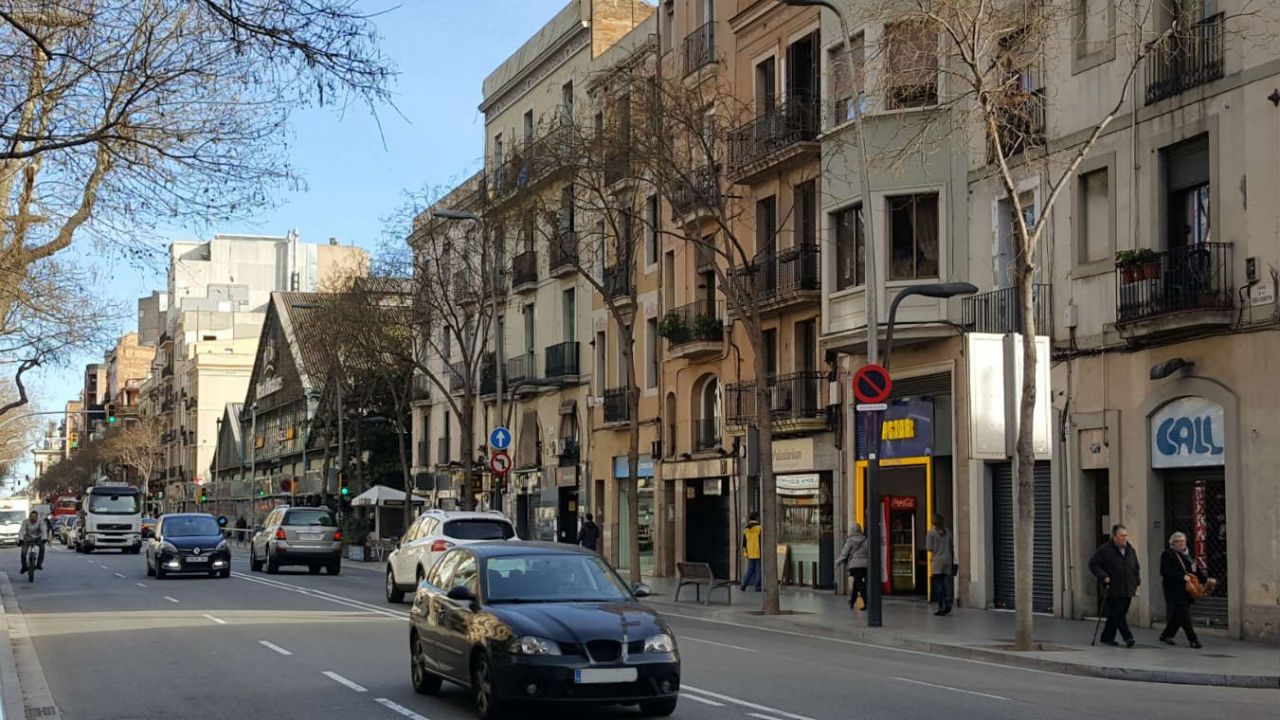 Tienda en Barcelona, España, 168 m2 - imagen 1
