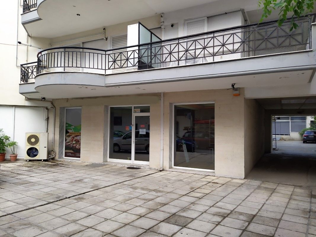 Commercial property in Thessaloniki, Greece, 100 sq.m - picture 1