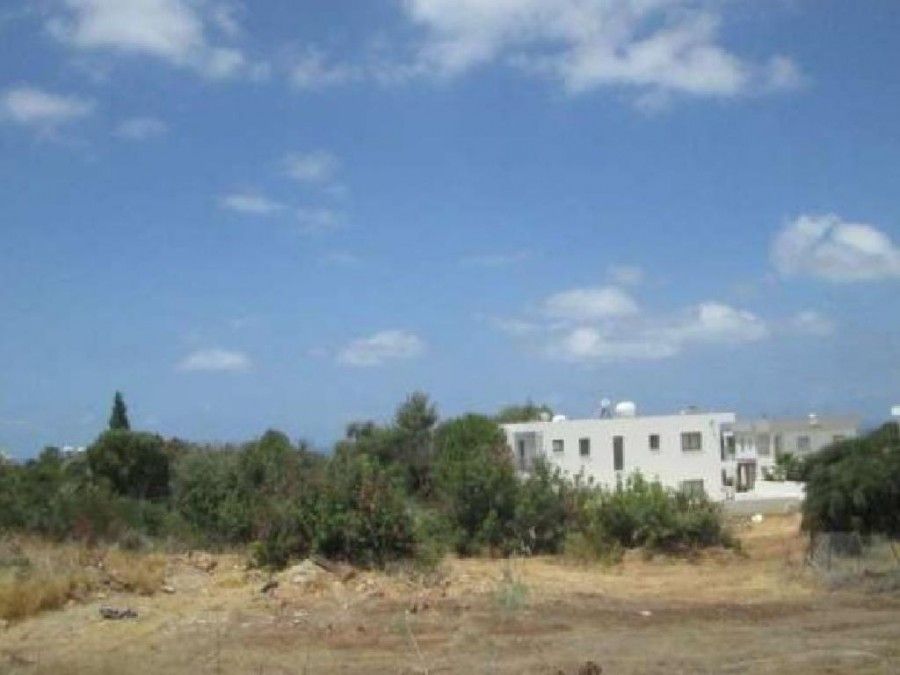 Land in Paphos, Cyprus, 592 sq.m - picture 1