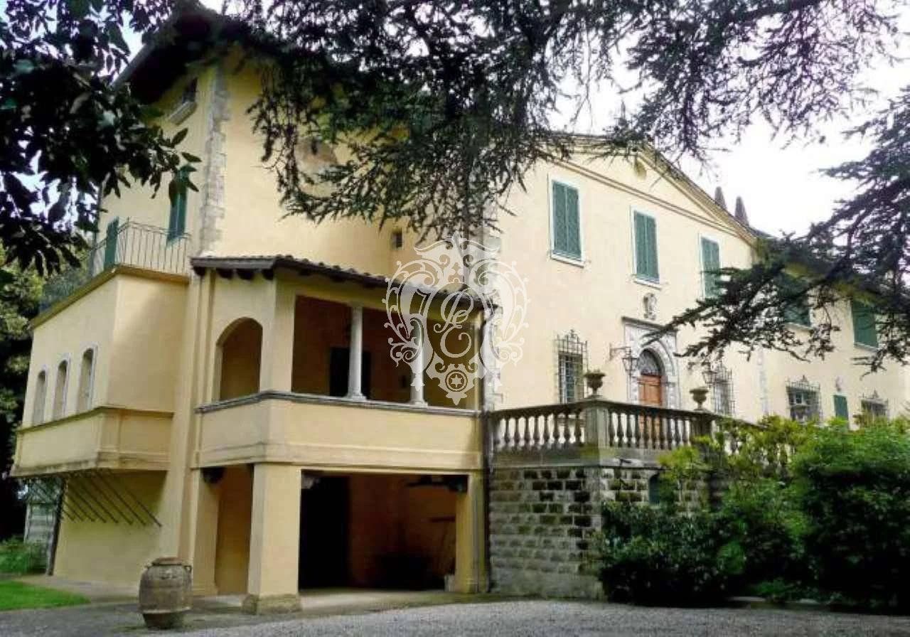 Villa en Perugia, Italia, 1 293 m2 - imagen 1