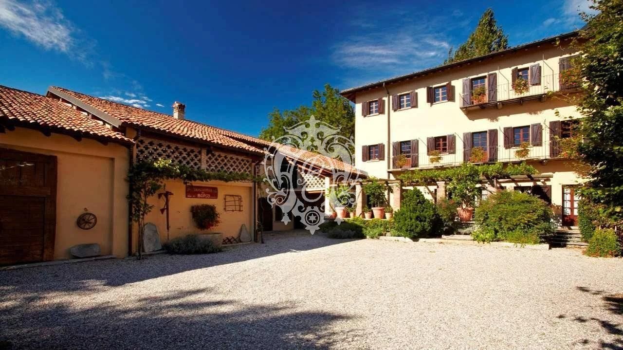 Hotel in Lecco, Italien, 1 500 m2 - Foto 1