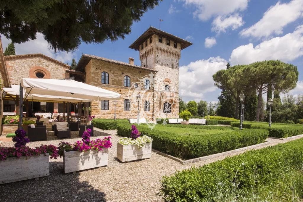 Hotel en San Gimignano, Italia, 3 178 m2 - imagen 1