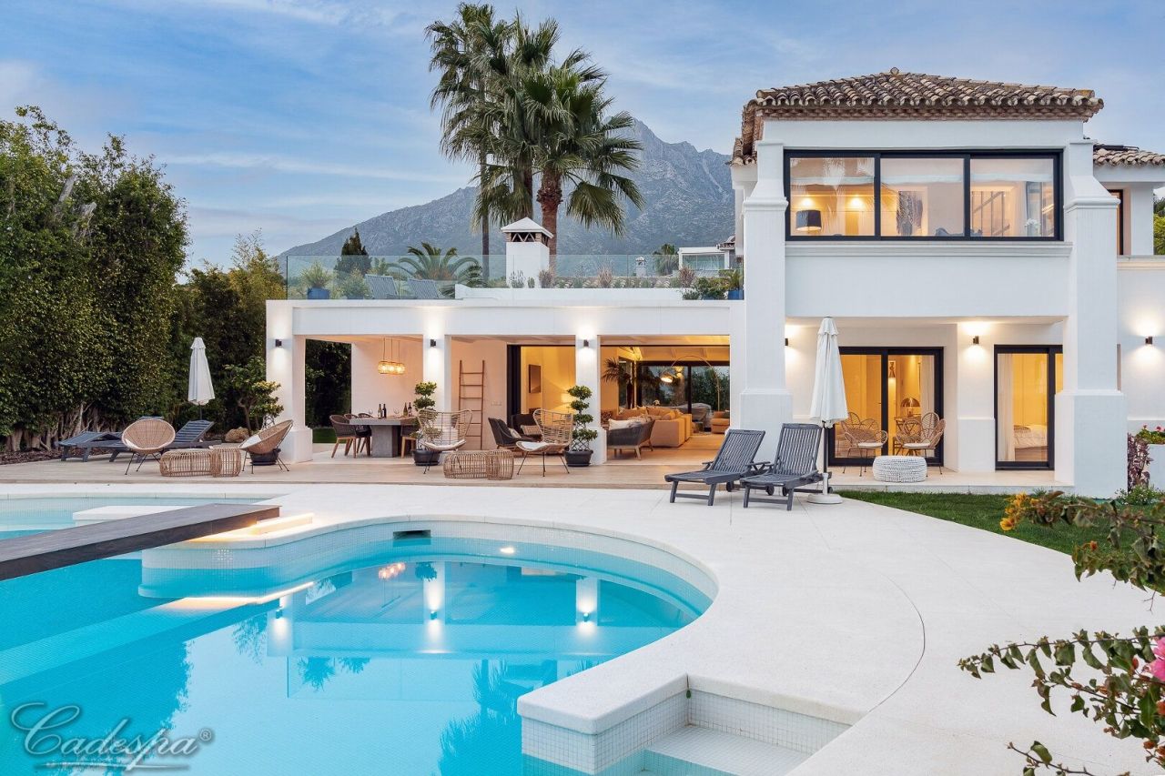 Villa in Marbella, Spanien, 357 m2 - Foto 1