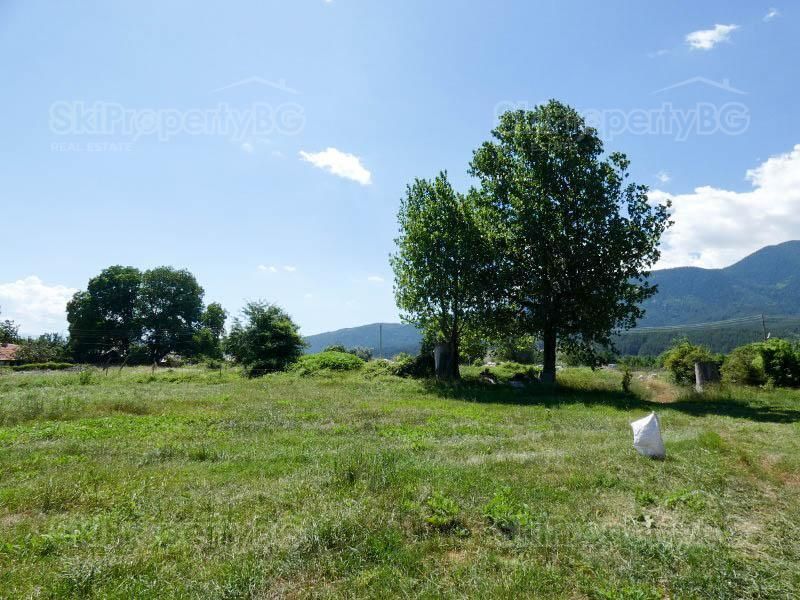 Land in Bansko, Bulgaria, 1 391 sq.m - picture 1