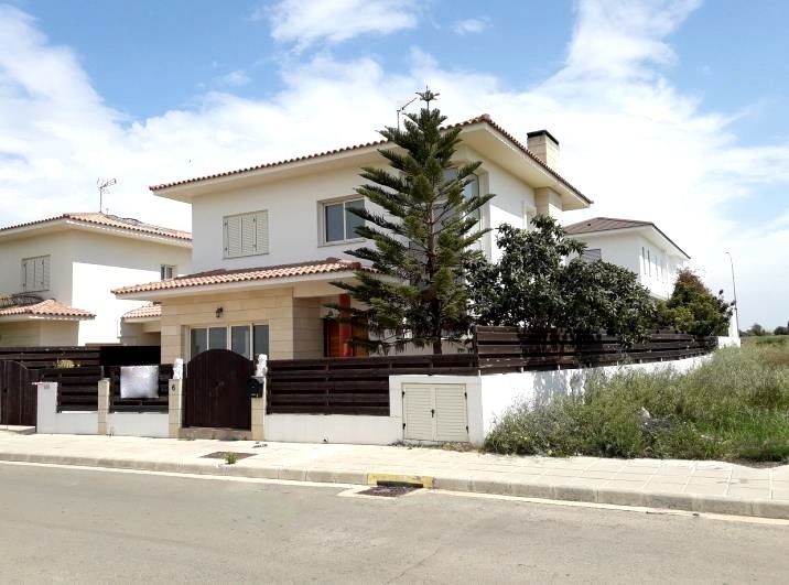 House in Nicosia, Cyprus, 225 sq.m - picture 1