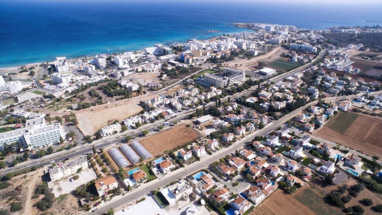 Villa in Protaras, Cyprus, 133 sq.m - picture 1