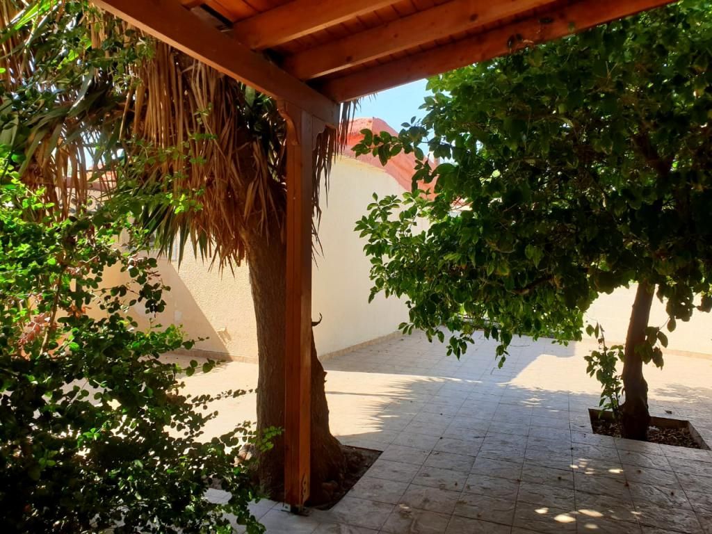 Casa en Lárnaca, Chipre, 200 m2 - imagen 1