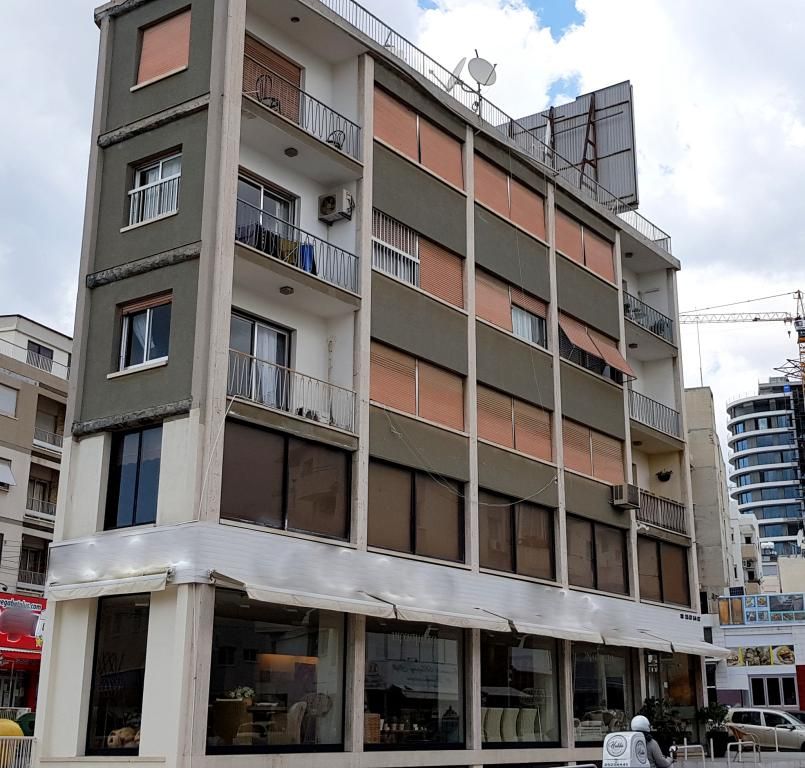 Commercial property in Limassol, Cyprus, 900 sq.m - picture 1