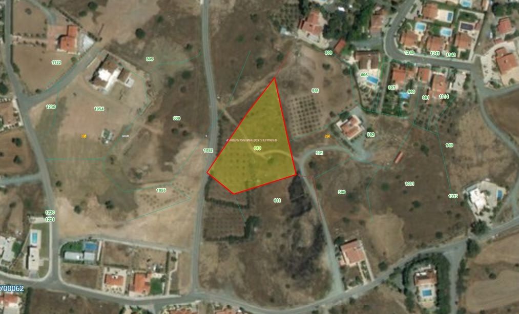 Terreno en Limasol, Chipre, 4 683 m2 - imagen 1