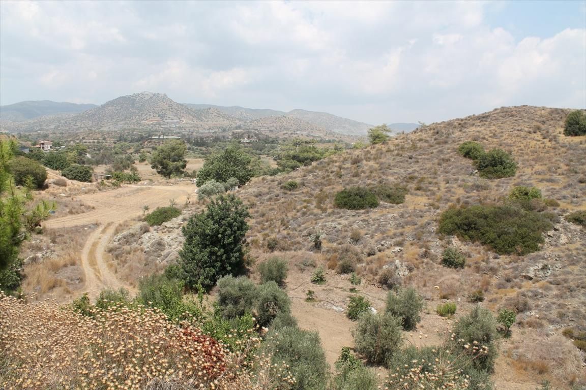 Land in Limassol, Cyprus, 4 682 sq.m - picture 1
