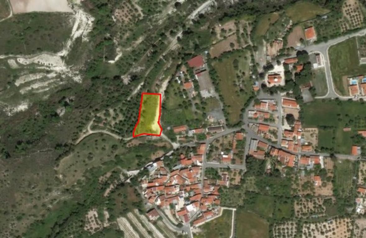 Land in Limassol, Cyprus, 2 183 sq.m - picture 1