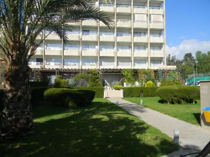 Flat in Limassol, Cyprus, 100 sq.m - picture 1