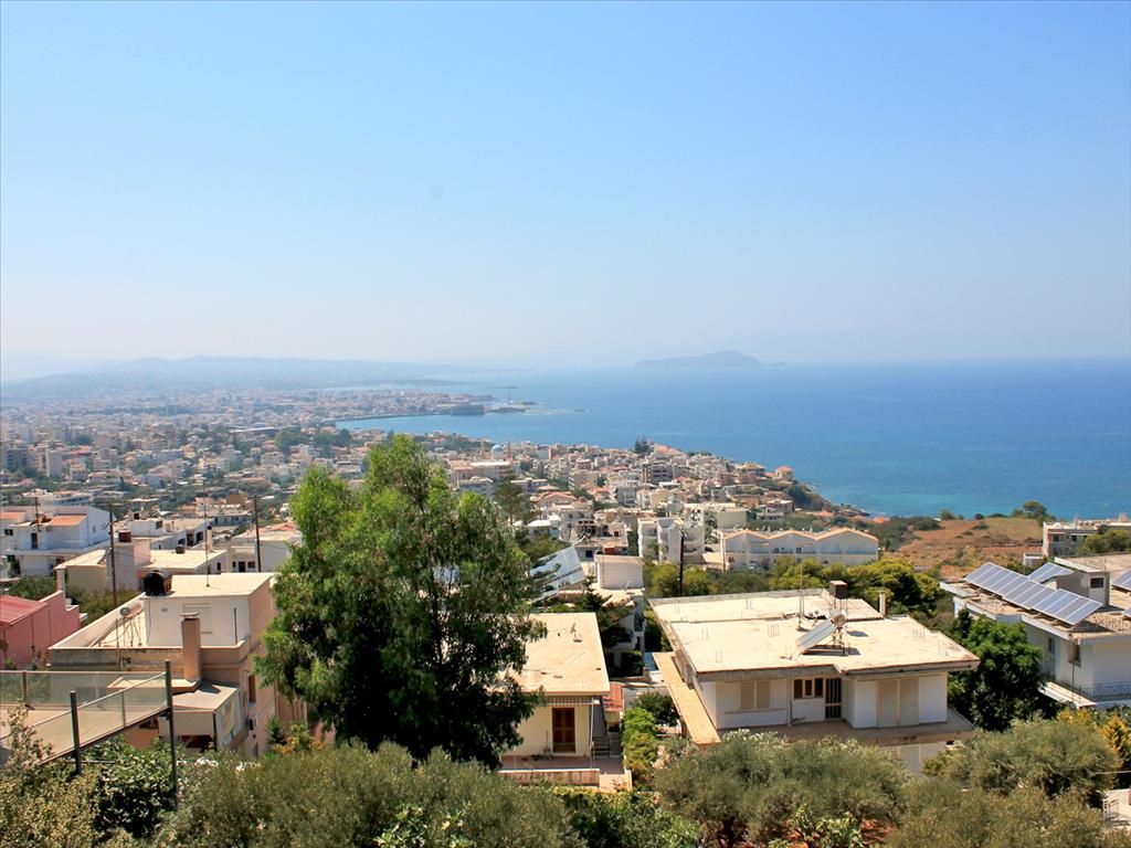 Land in Chania, Greece, 2 155 sq.m - picture 1