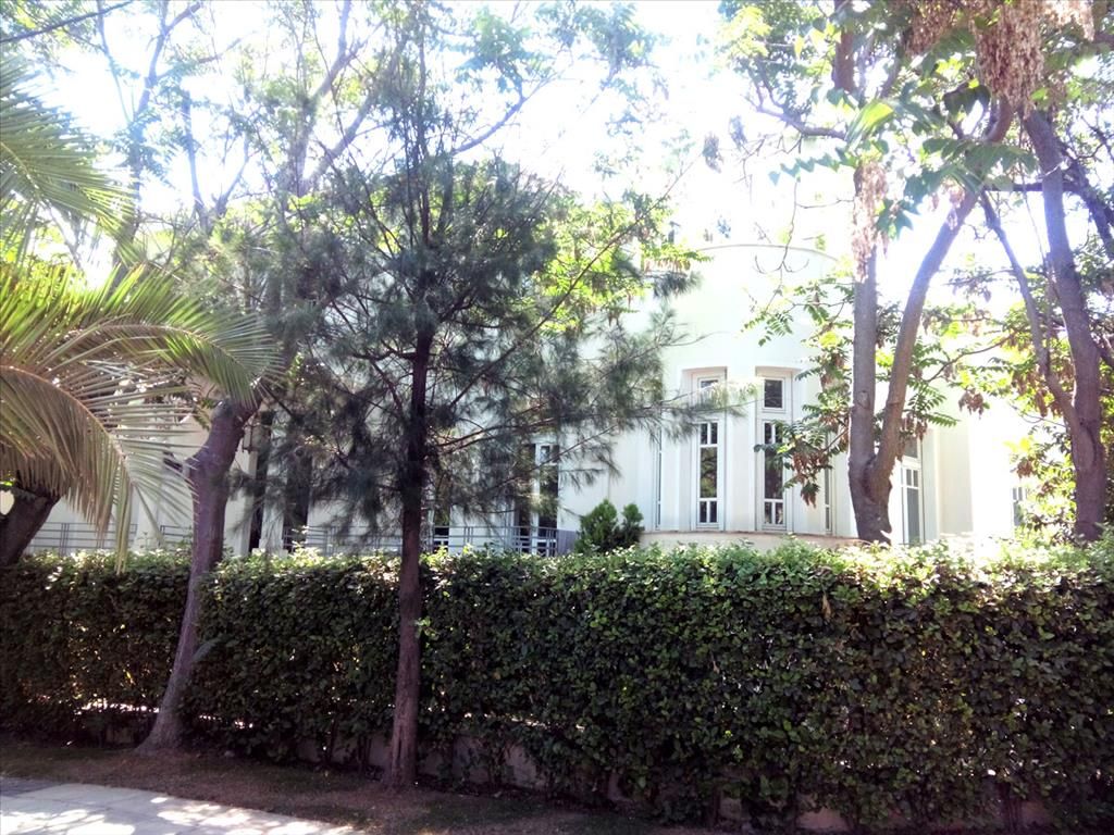 Villa in Athens, Greece, 640 sq.m - picture 1