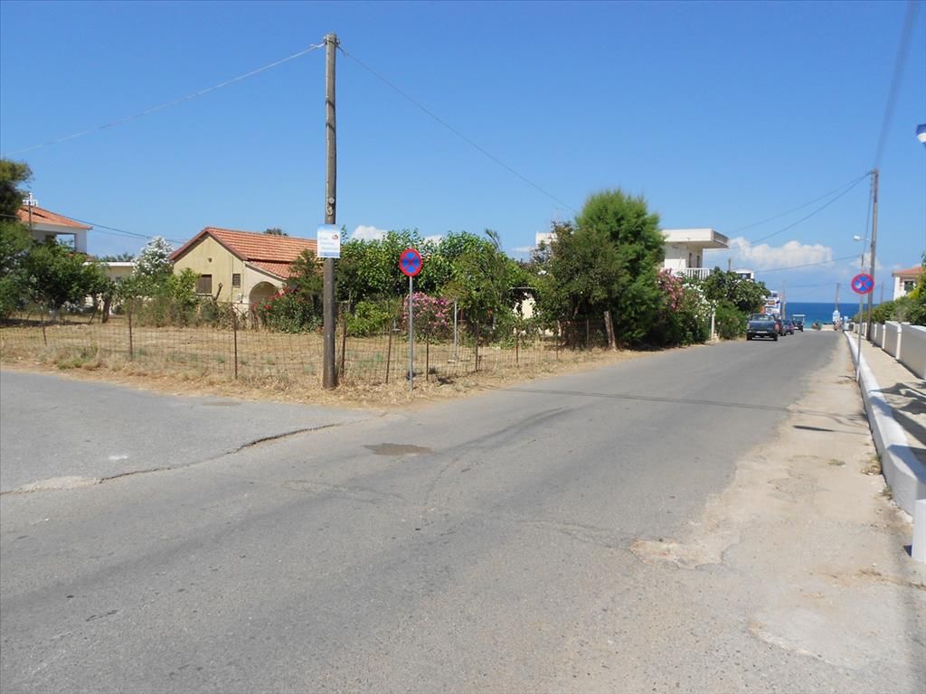 Land in Messini, Greece, 405 sq.m - picture 1