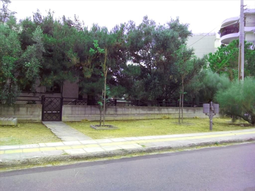 Land in Athens, Greece, 749 sq.m - picture 1