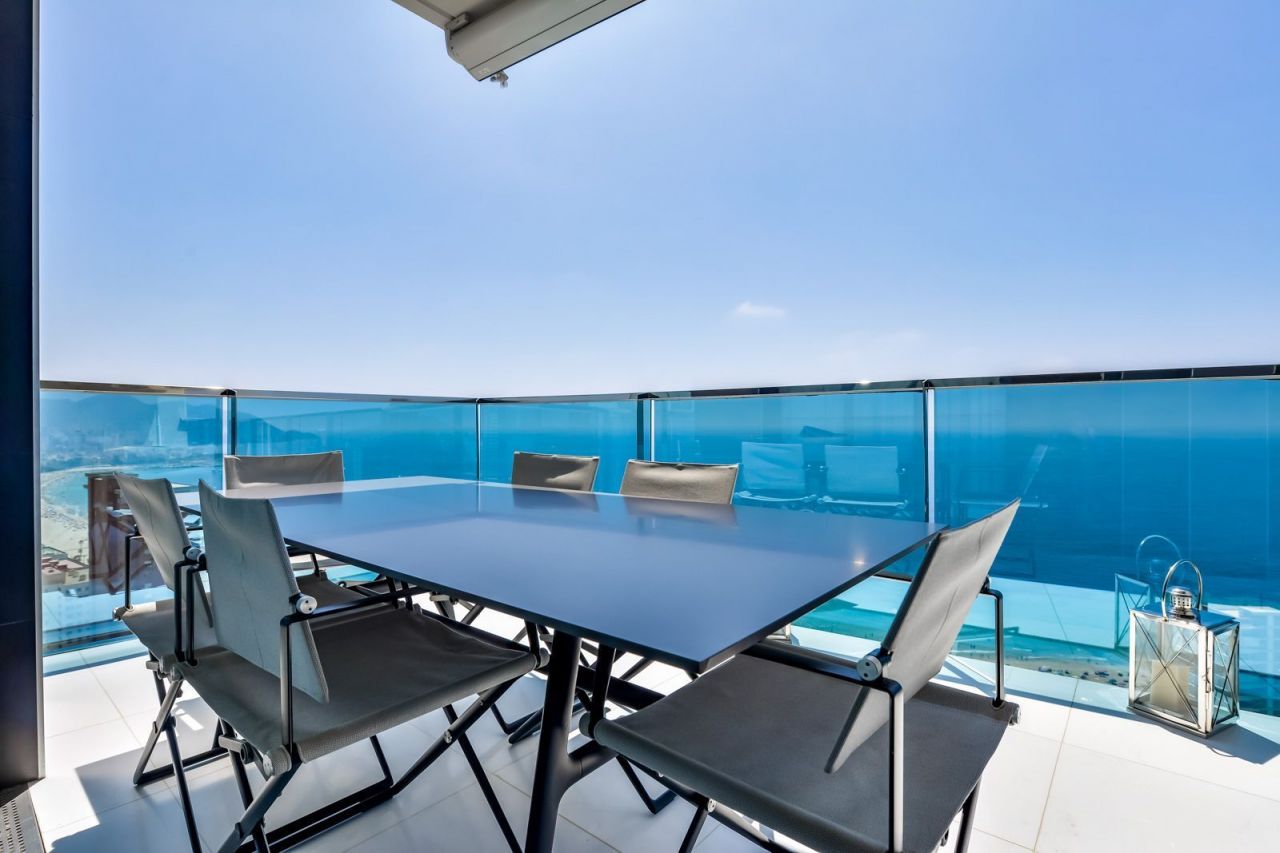 Penthouse in Benidorm, Spain, 366 sq.m - picture 1