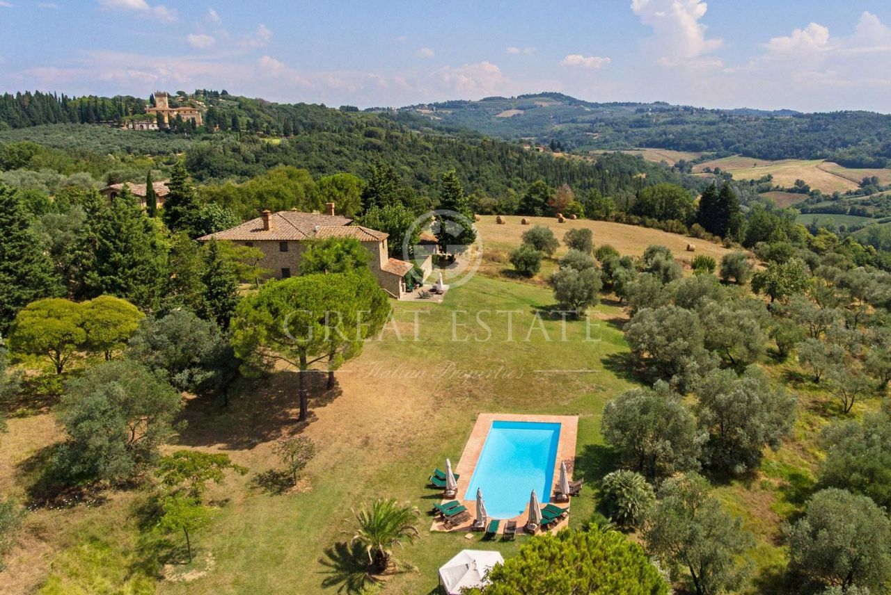 Manor in Montespertoli, Italy, 556.25 sq.m - picture 1