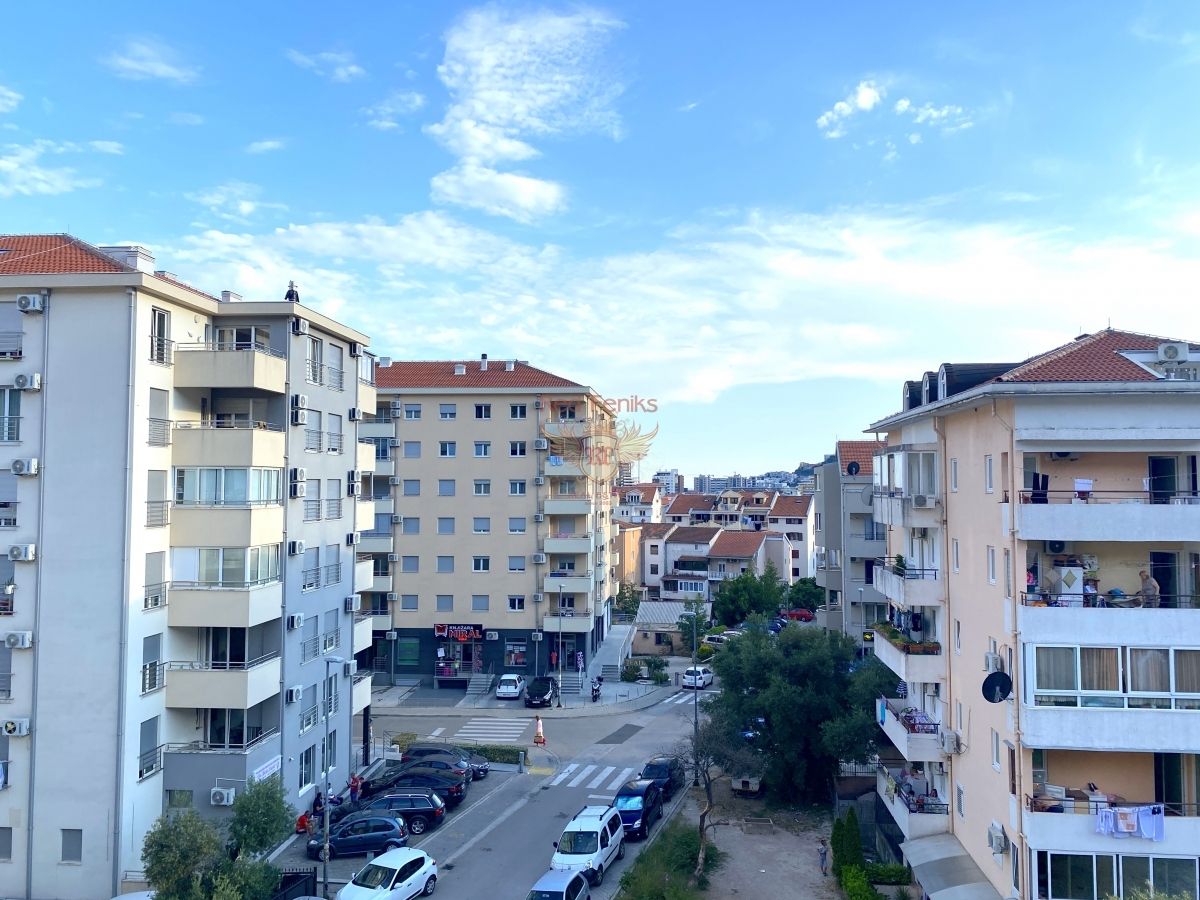 Flat in Budva, Montenegro, 36 sq.m - picture 1