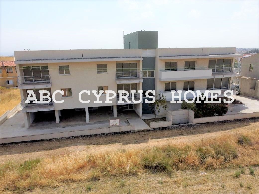 Casa lucrativa en Pafos, Chipre, 1 878 m2 - imagen 1