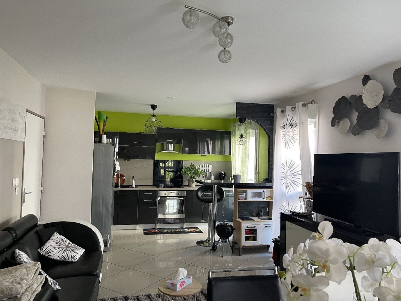 Apartment in Rhone-Alpes, France - picture 1