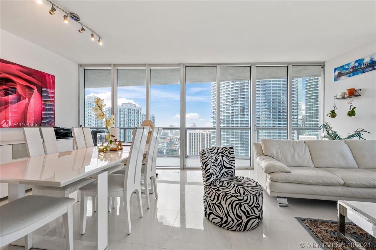 Apartment in Miami, USA, 120 sq.m - picture 1