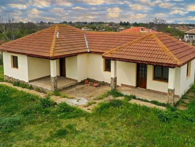 House in Balchik, Bulgaria, 100 sq.m - picture 1
