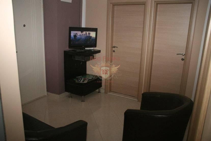 Commercial property in Tivat, Montenegro, 42 sq.m - picture 1