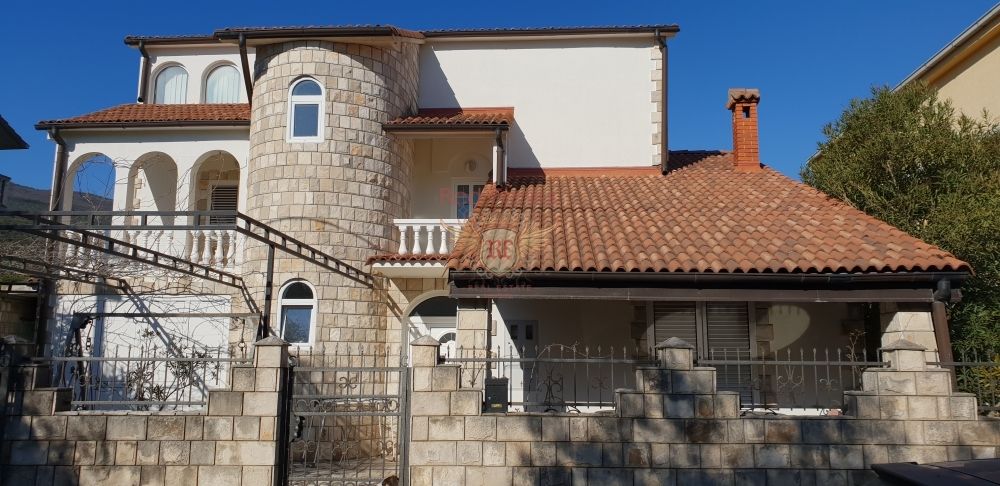 House on Lustica peninsula, Montenegro, 257 sq.m - picture 1